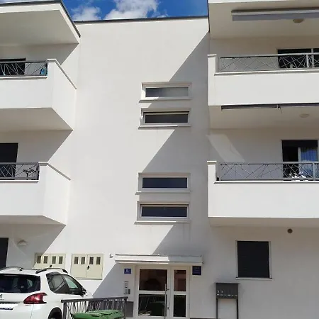 Vukic - Appartement *