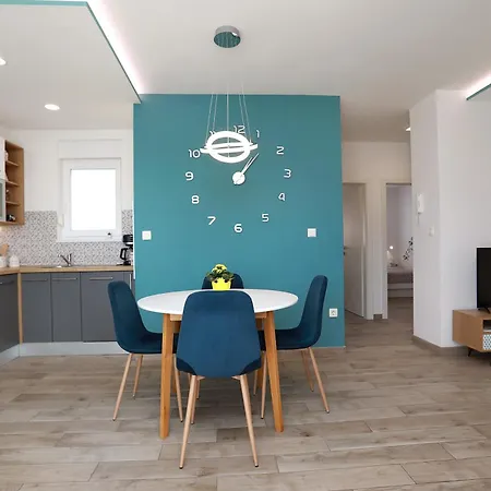 Vukic - Apartment Trogir